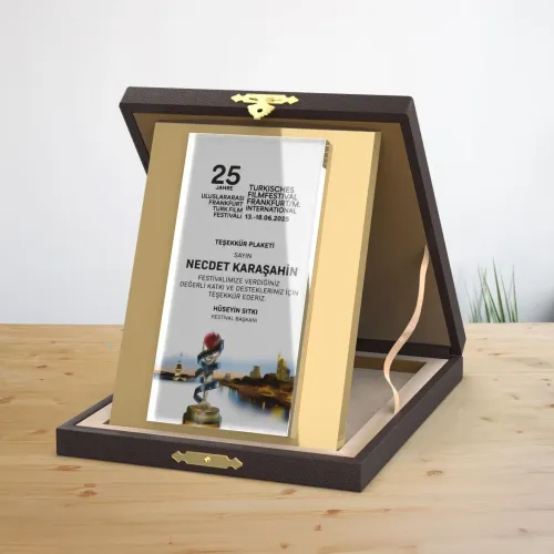 PB-253 Altın Süblimasyonlu Plaket Baskılı İmalatı ve Toptan Cam Plaket Fiyatı için sitemizden sipariş verebilirsiniz