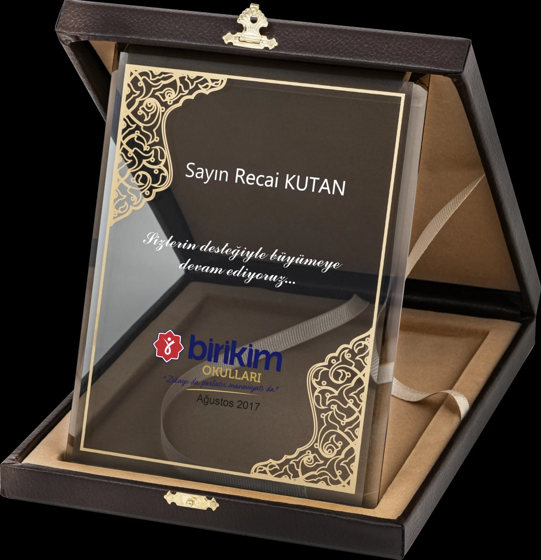 PB2008 Altın Yaldız Kristal Plaket Baskılı İmalatı ve Toptan Cam Plaket Fiyatı için sitemizden sipariş verebilirsiniz