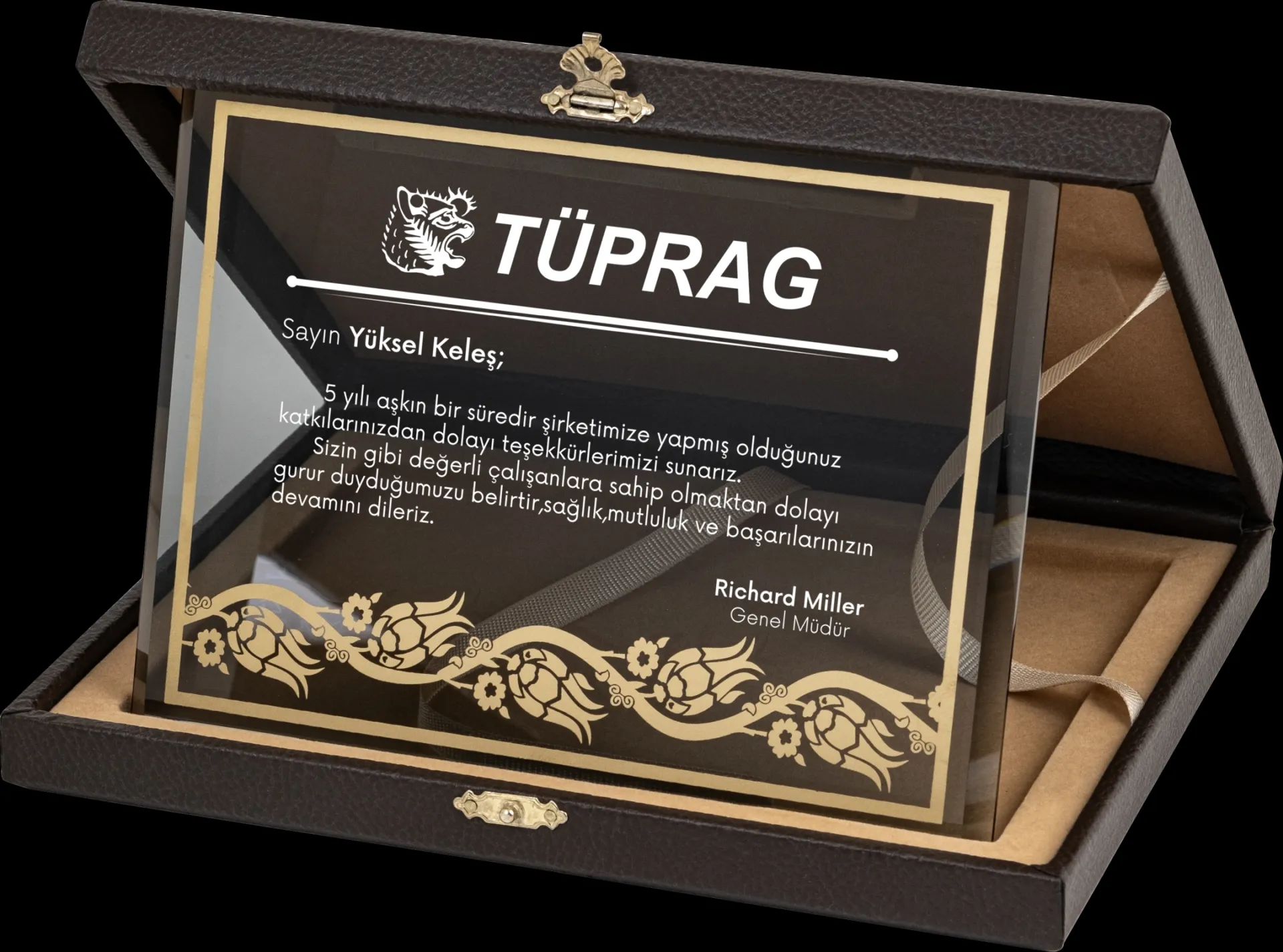 PB2104 Altın Yaldız Kristal Plaket Baskılı İmalatı ve Toptan Cam Plaket Fiyatı için sitemizden sipariş verebilirsiniz