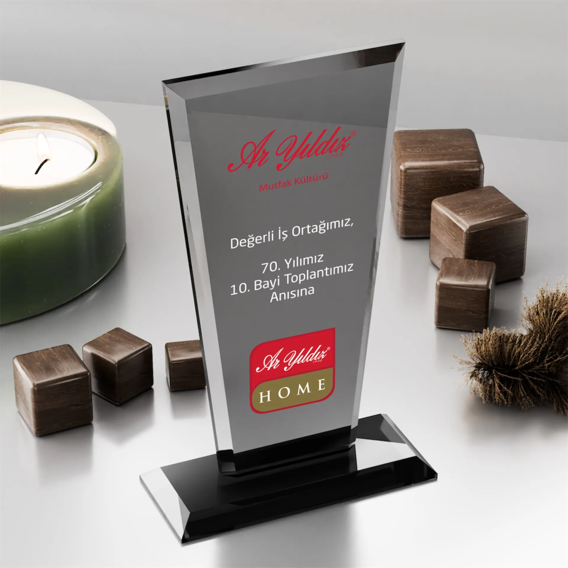 PB3005-Füme Kristal Plaket Baskılı İmalatı ve Toptan Cam Plaket Fiyatı için sitemizden sipariş verebilirsiniz