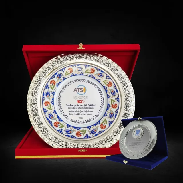 TABAK PLAKET